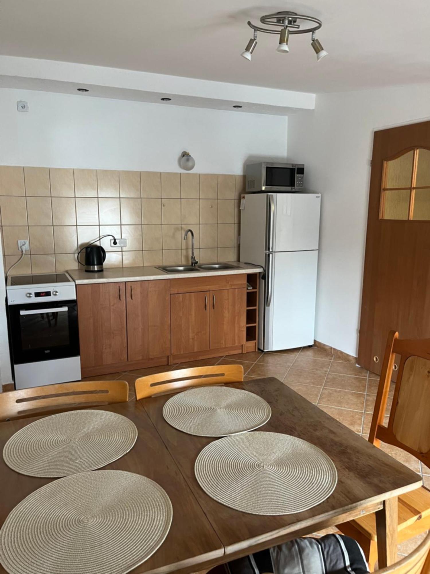 אוגוסטוב Studio Dwupokojowe Z Lazienka I Kuchnia מראה חיצוני תמונה